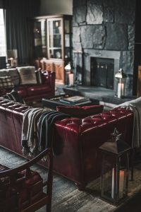 25 Moody Living Room Ideas for a Dramatic Space
