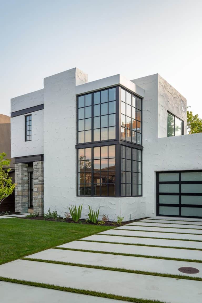 45 White House With Black Windows Ideas for Curb Appeal