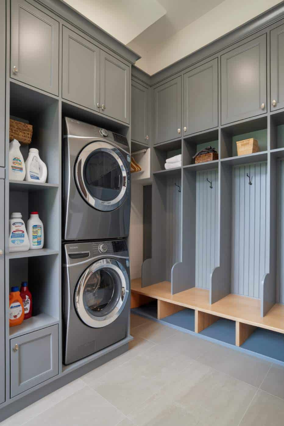 27 Clever Mudroom and Laundry Room Ideas To Maximize Space