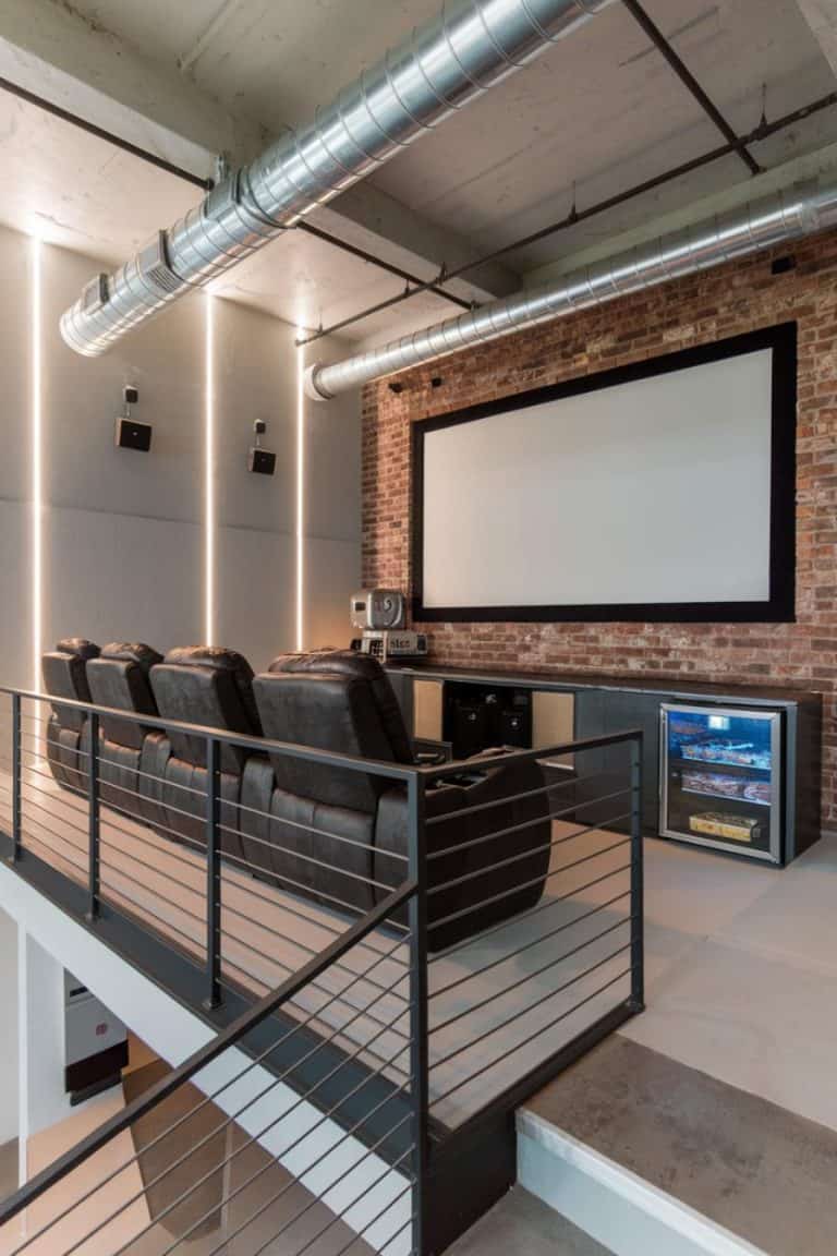 30 Upstairs Loft Ideas: Creative Spaces for Relaxation